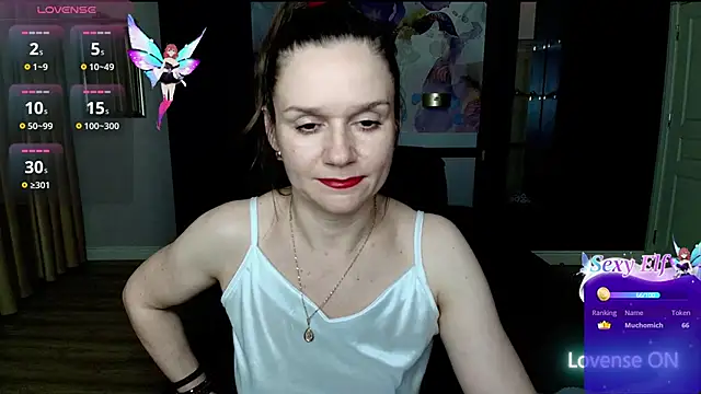 AriaGray's cam snapshot