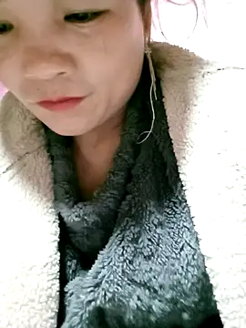 maymay-2000's cam snapshot