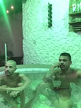 grossocalibre20 live sex cam