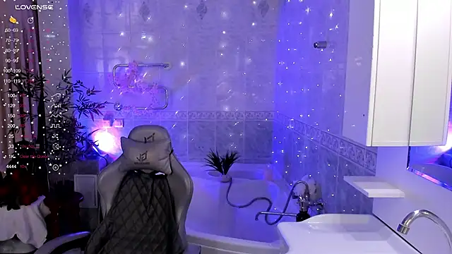 LikaKlint live sex cam