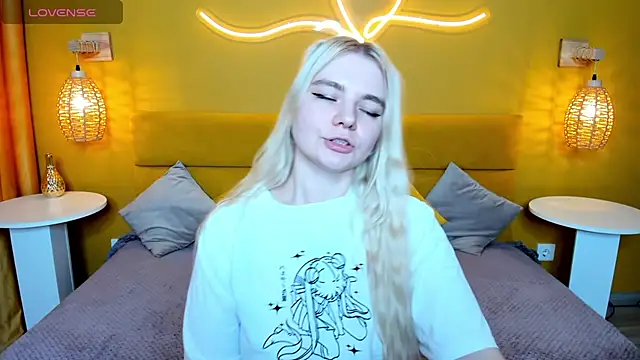 RuthBryant's cam snapshot