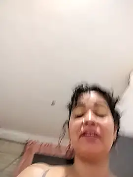 hanni2025's cam snapshot