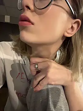 Ivy_Allen's cam snapshot