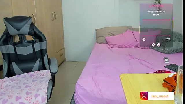 lara_rose1 live sex cam