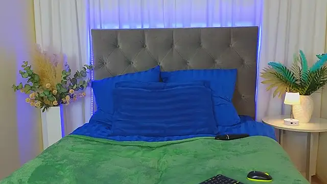 Ariana_Petite's cam snapshot