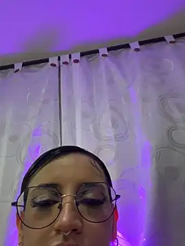 MiaFlamesxxx live sex cam