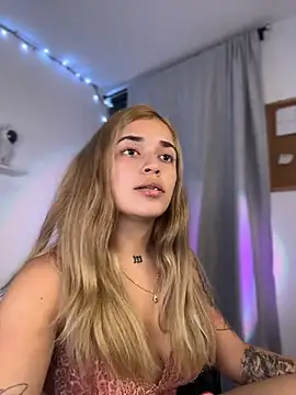 JoselinFlower_'s cam snapshot