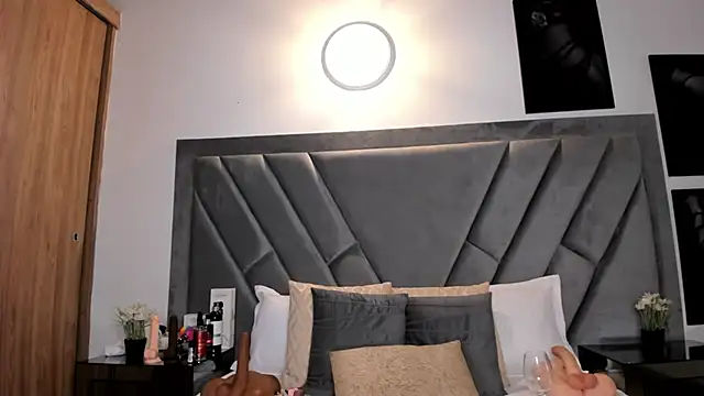 brenda_nova18's cam snapshot