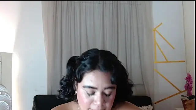 oliviia_cute's cam snapshot