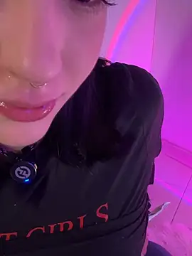 HinaSweet's cam snapshot