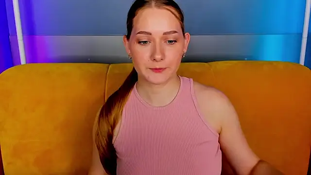 AlinaVice's cam snapshot