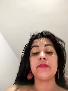 hanni2025's cam snapshot