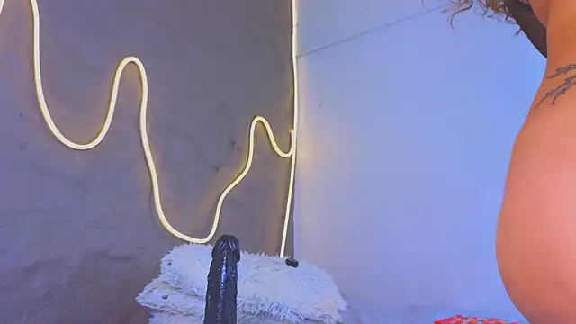 Isa__Blanc's cam snapshot