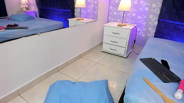 BritneySweet_'s cam snapshot