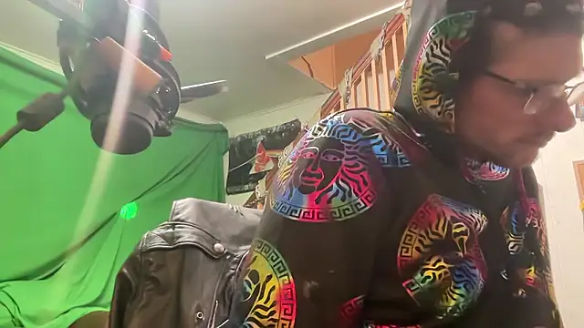 MasterDaddyCool's cam snapshot