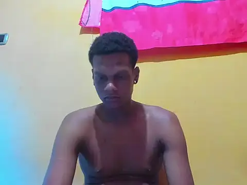 aunstin_farid1's cam snapshot