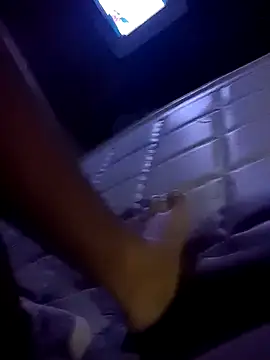 andreslo2026's cam snapshot