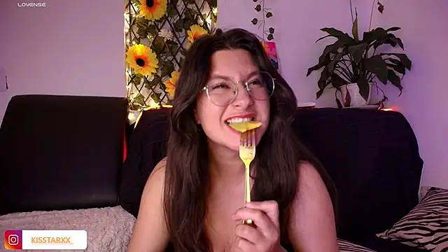 kisstarxxx live sex cam
