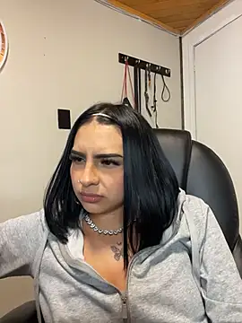 Hilary_pinkk's cam snapshot