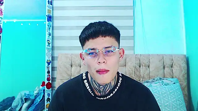 _justinmoon2 live sex cam