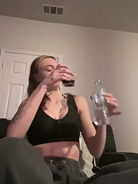 superlonelygirl04's cam snapshot