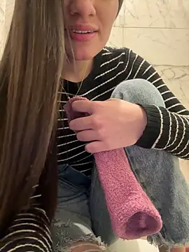 Isabella21_'s cam snapshot