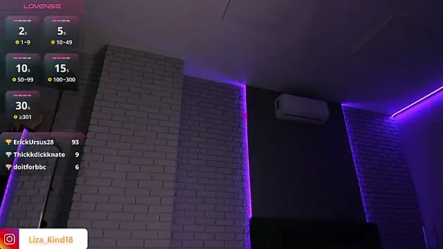 juicy-pussy's cam snapshot