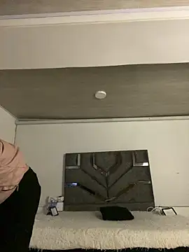 NINA_18_YEARS's cam snapshot