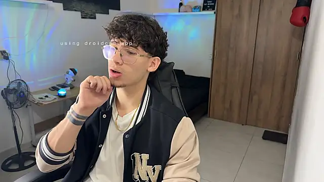 Kisan_Smith live sex cam