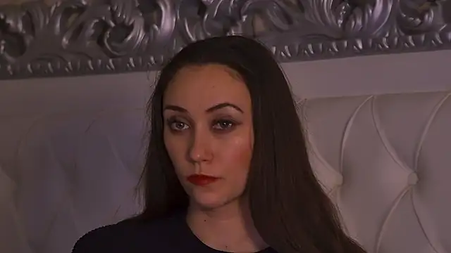 AliceMunro's cam snapshot