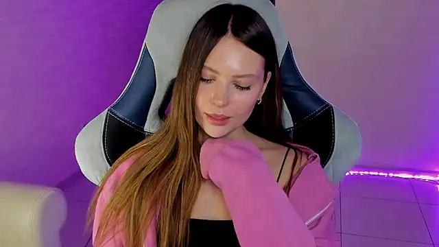 yourArya's cam snapshot