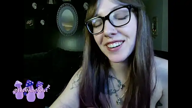 thevixenviolet's cam snapshot