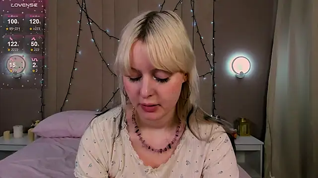 AdeleSilvy's cam snapshot