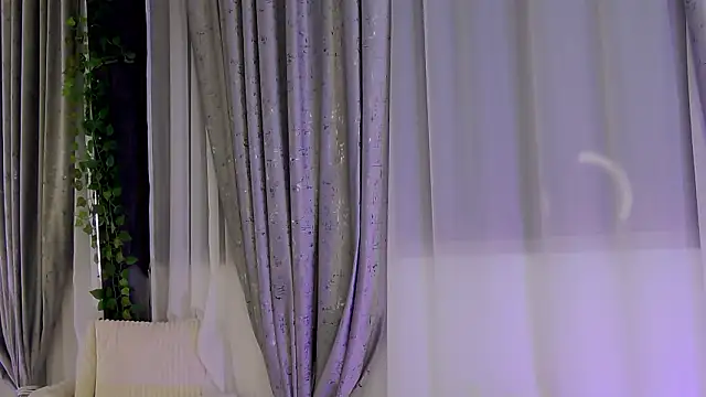 IsabelleEthan's cam snapshot