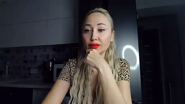 NanaGold2992's cam snapshot