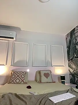 Aprillbrunette live sex cam