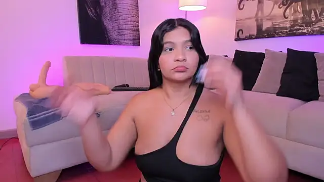 alaia7h live sex cam