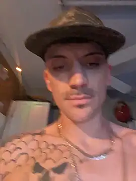 Polaroid_White live sex cam