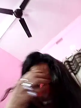 Hotty_girl25's cam snapshot