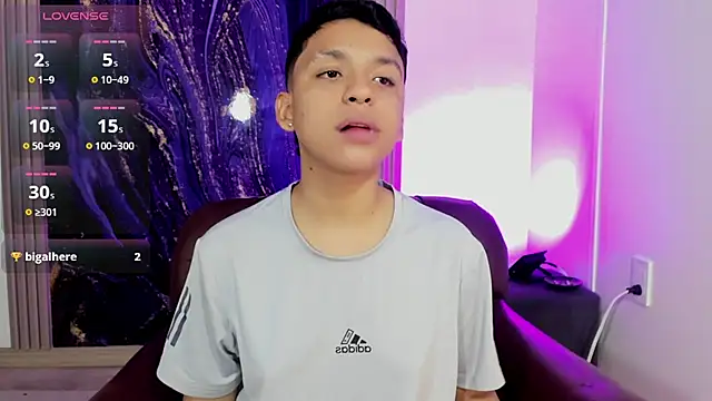 ale_clark live sex cam