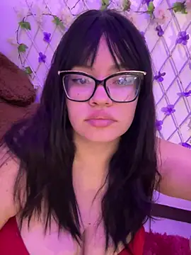 Emily_Taylor2's cam snapshot