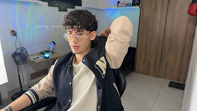 Kisan_Smith live sex cam