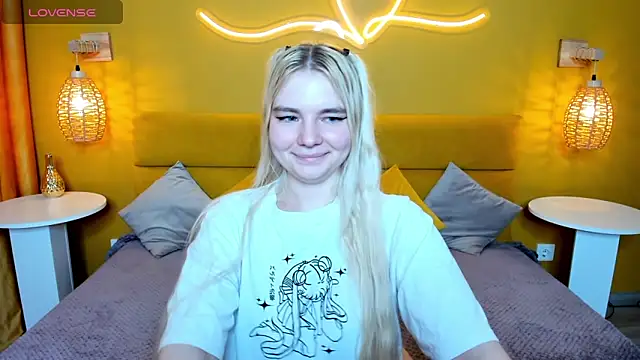 RuthBryant's cam snapshot