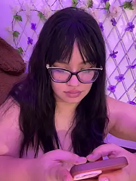 Emily_Taylor2's cam snapshot