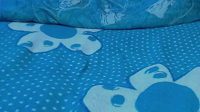 skinnybarbie022's cam snapshot