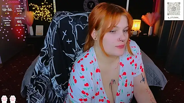 Clumsy_Nana live sex cam