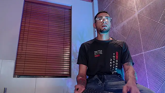 DrakeNeumann live sex cam