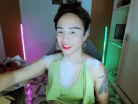 YourNikkieXxx live sex cam