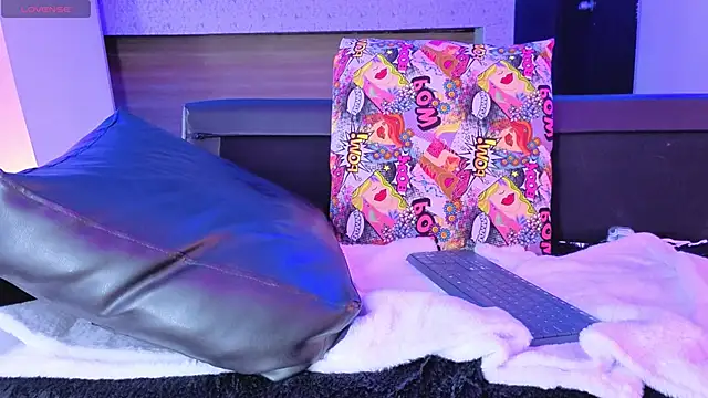 nova_salvatore live sex cam