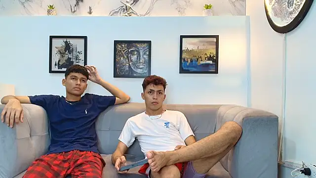 AVENGER_BOYS2026's cam snapshot